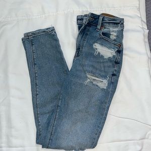 American eagle stretch mom Jean size 000 but fit 23 waist